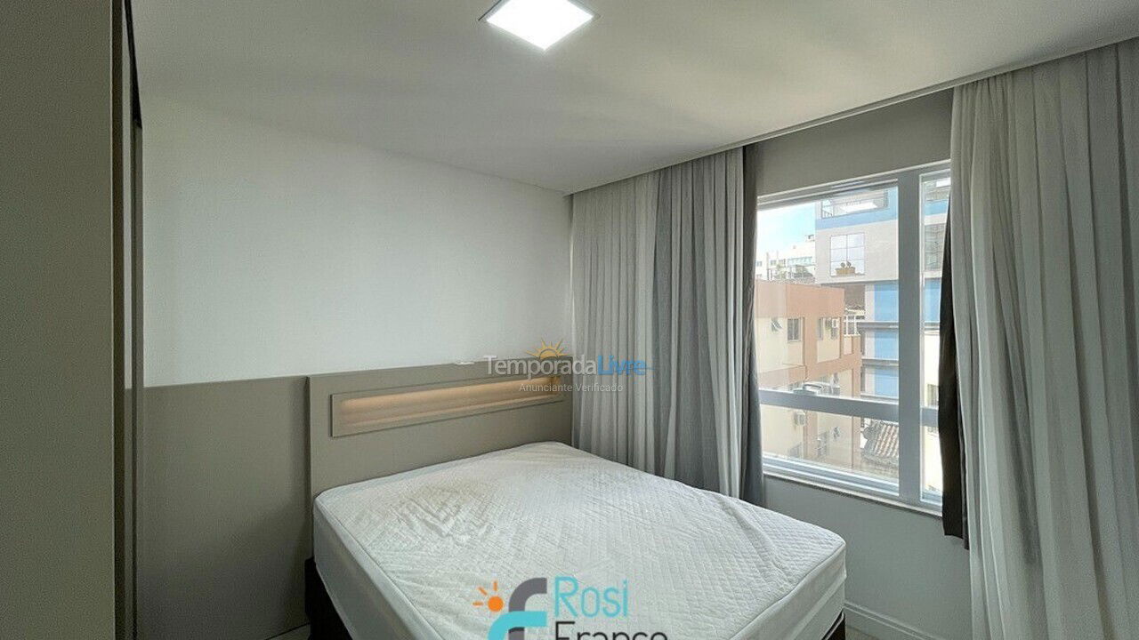 Apartamento para alquiler de vacaciones em Itapema (Meia Praia Quadra do Mar)