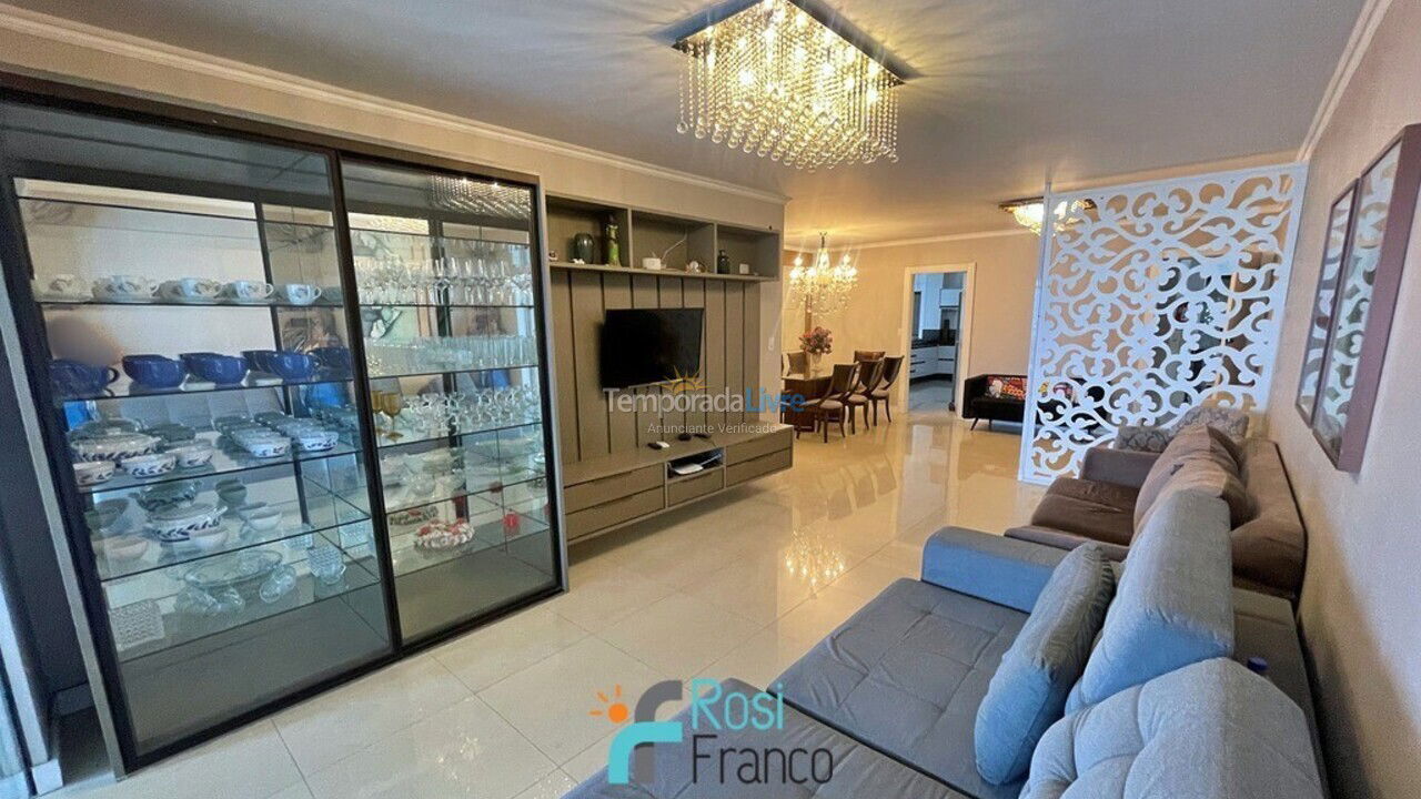 Apartamento para aluguel de temporada em Itapema (Meia Praia Frente Mar)
