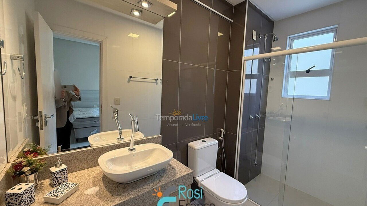 Apartamento para alquiler de vacaciones em Itapema (Meia Praia Segunda Quadra Mar)