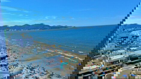 Apartamento 3 suítes vista mar Meia Praia SC