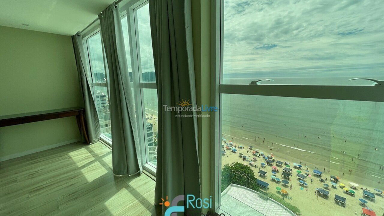 Apartamento para aluguel de temporada em Itapema (Meia Praia Quadra do Mar)