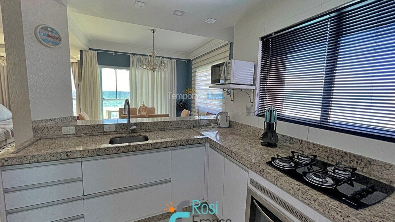 Apartamento para alquiler de vacaciones em Itapema (Meia Praia Frente Mar)