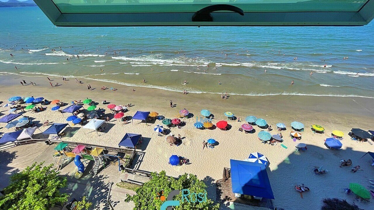 Apartamento para aluguel de temporada em Itapema (Meia Praia Frente Mar)