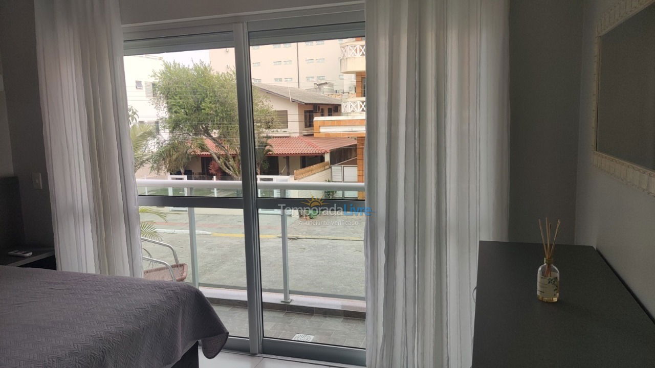 Apartamento para aluguel de temporada em Florianopolis (Canasvieiras)