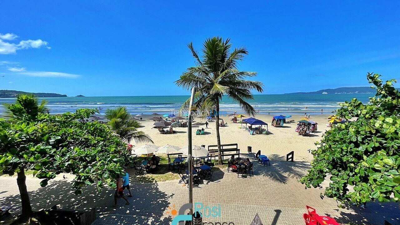 Apartamento para aluguel de temporada em Itapema (Meia Praia Frente Mar)