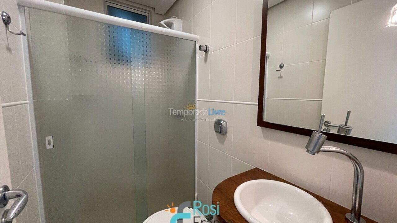Apartamento para aluguel de temporada em Itapema (Meia Praia)