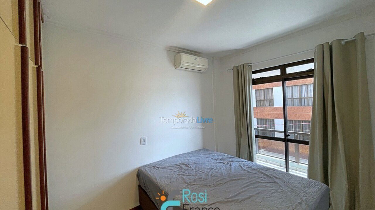 Apartment for vacation rental in Itapema (Meia Praia Frente Mar)