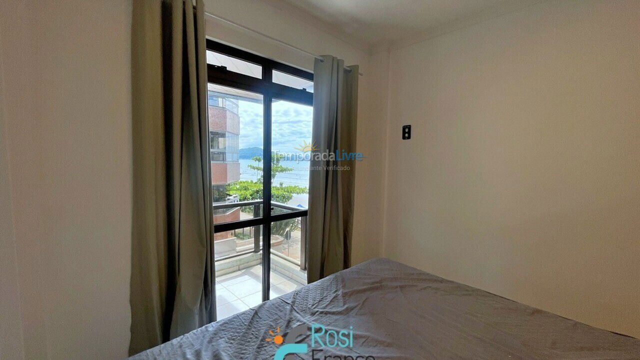 Apartment for vacation rental in Itapema (Meia Praia Frente Mar)
