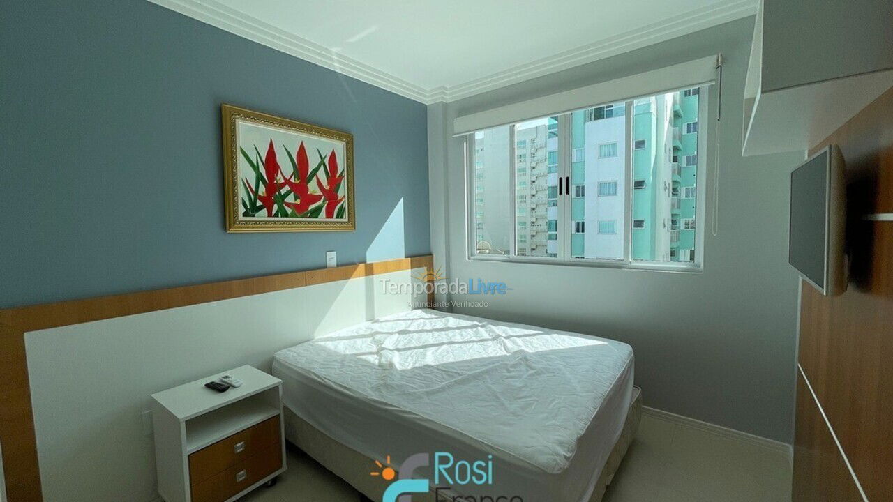Apartamento para aluguel de temporada em Itapema (Meia Praia)