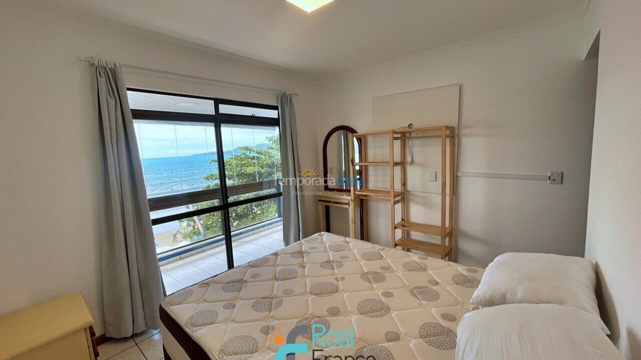 Apartment for vacation rental in Itapema (Meia Praia Frente Mar)
