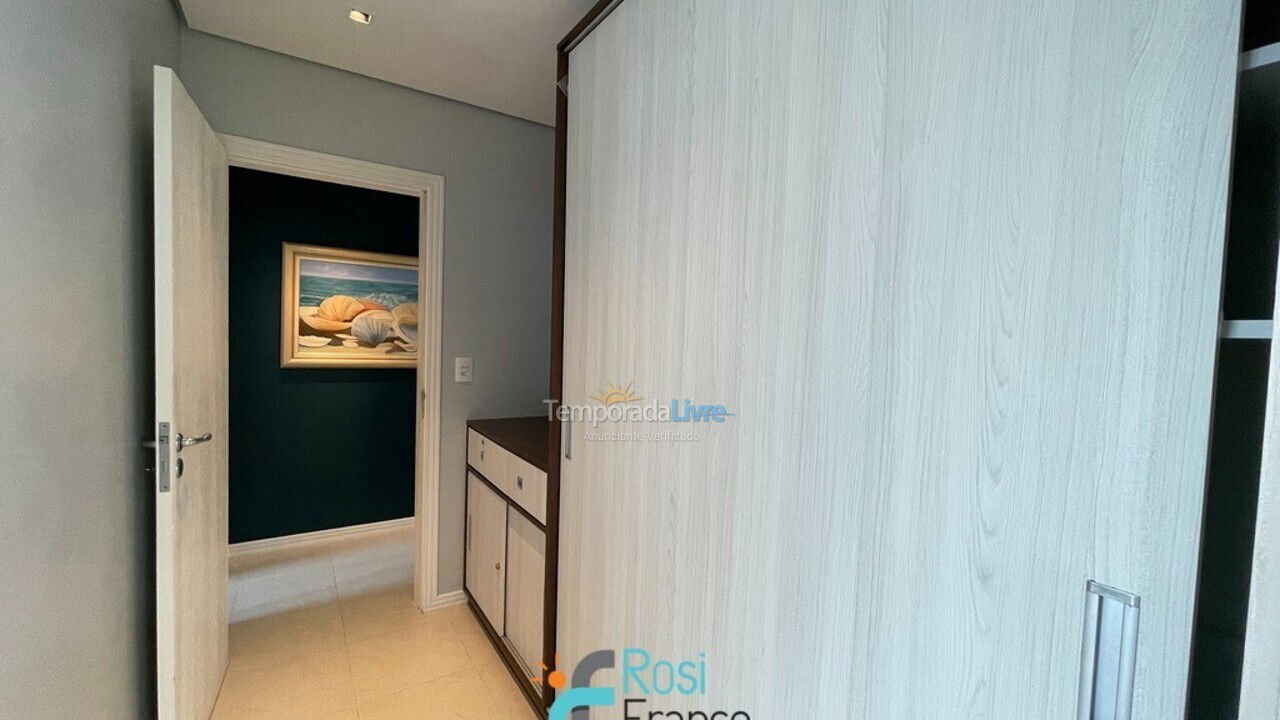 Apartamento para aluguel de temporada em Itapema (Meia Praia)