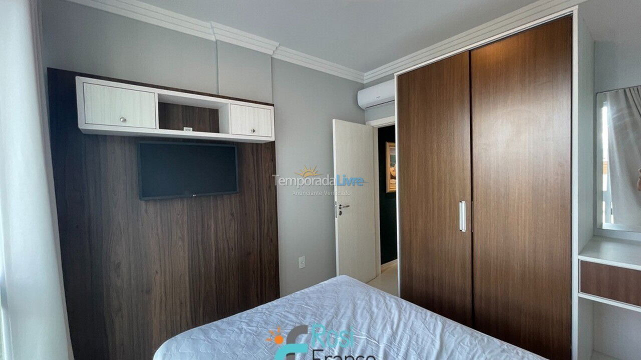 Apartamento para aluguel de temporada em Itapema (Meia Praia)