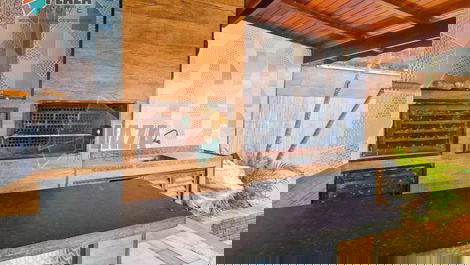 Solemar - Casa de alto estándar con 3 suites, aire acondicionado, piscina y cerca de la playa