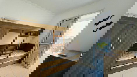 Vacation rental apartment with 3 bedrooms and 1 suite in Riviera de São Lourenço