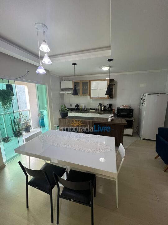 Apartamento para aluguel de temporada em Florianopolis (Praia dos Ingleses)