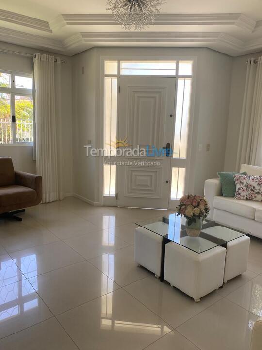 House for vacation rental in Florianopolis (Jurerê)