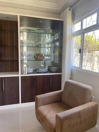SEASONAL RENTAL: JURERÊ, 4 BEDROOMS, 450 METERS FROM THE BEACH