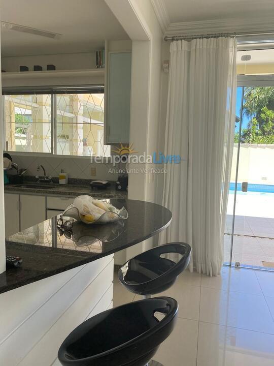 House for vacation rental in Florianopolis (Jurerê)
