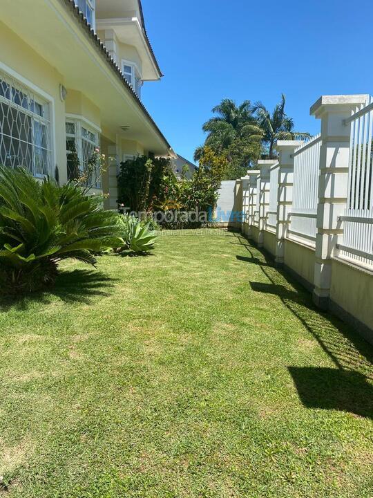 House for vacation rental in Florianopolis (Jurerê)