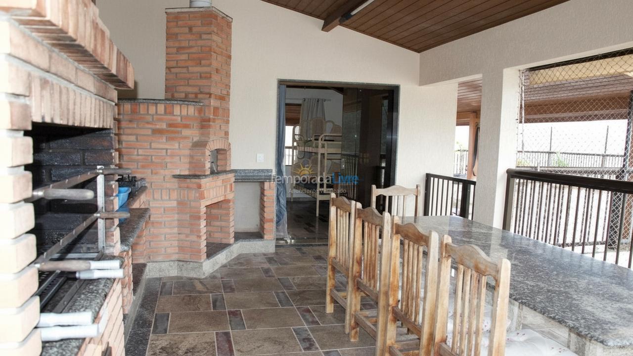 Apartamento para alquiler de vacaciones em Guarujá (Enseada)