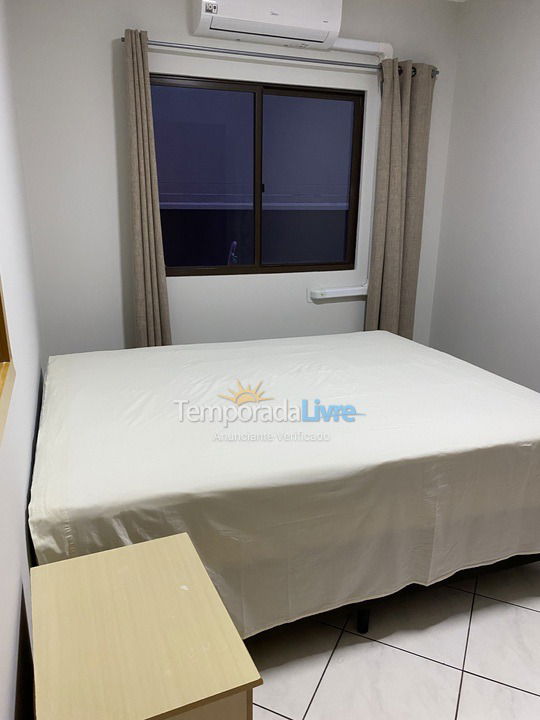 Casa para aluguel de temporada em Itapema (Meia Praia)