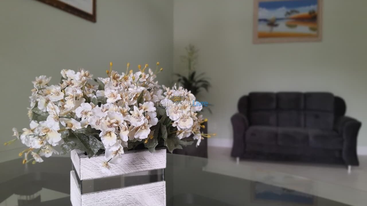 Apartamento para aluguel de temporada em Bombinhas (Praia de Bombas)