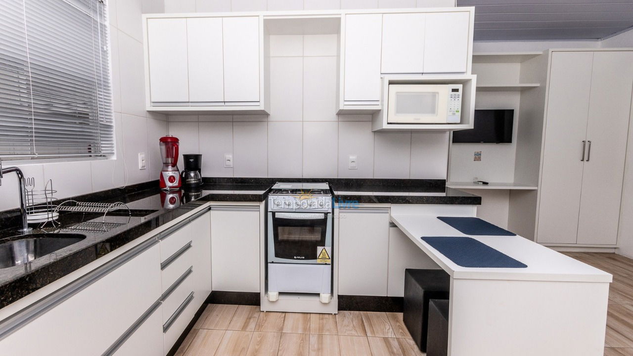 Apartamento para aluguel de temporada em Garopaba (Praia da Gamboa)