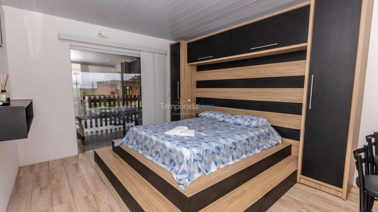 Apartamento para aluguel de temporada em Garopaba (Praia da Gamboa)