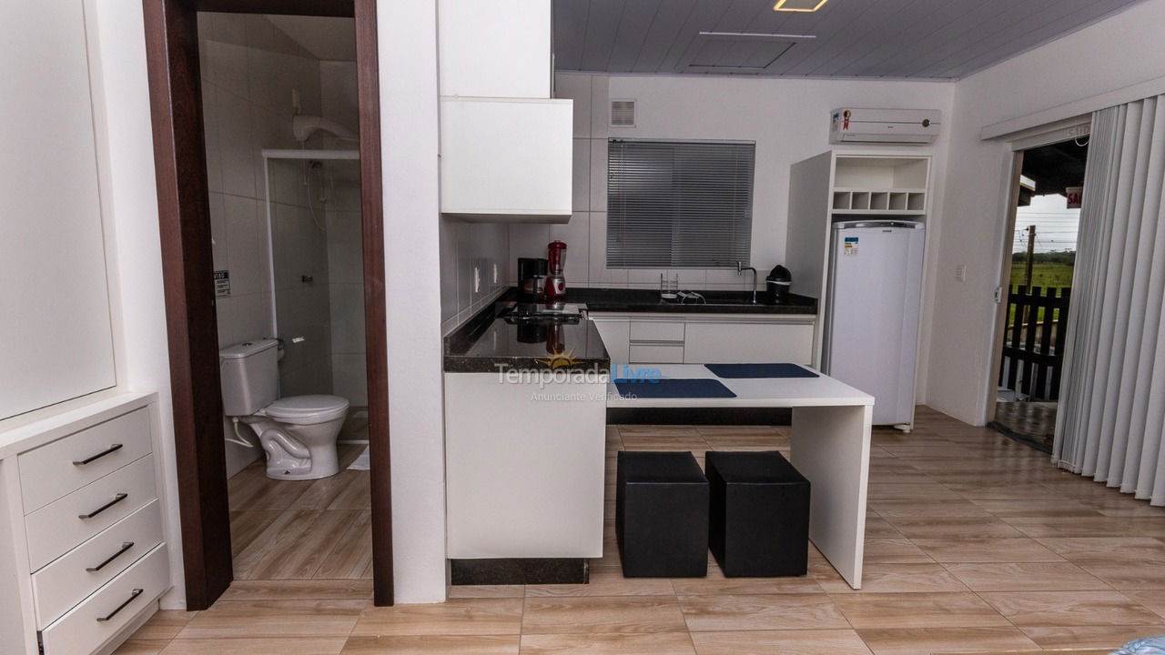Apartamento para aluguel de temporada em Garopaba (Praia da Gamboa)