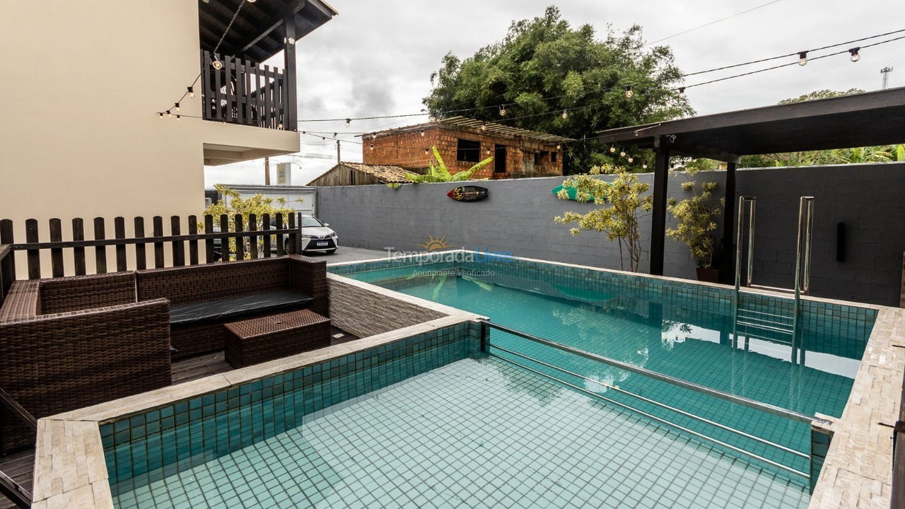 Apartamento para aluguel de temporada em Garopaba (Praia da Gamboa)