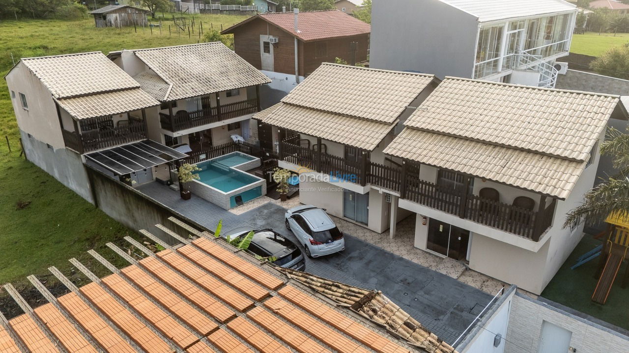Apartamento para aluguel de temporada em Garopaba (Praia da Gamboa)
