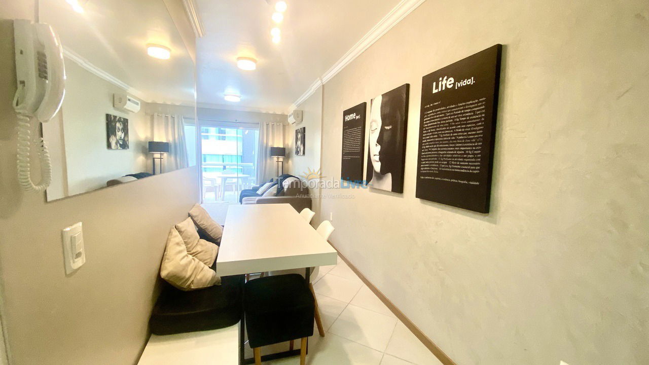 Apartment for vacation rental in Bombinhas (Praia de Bombas)