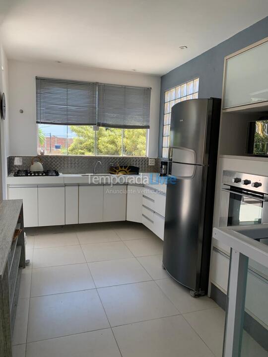 Casa para aluguel de temporada em Cabo Frio (Peró)