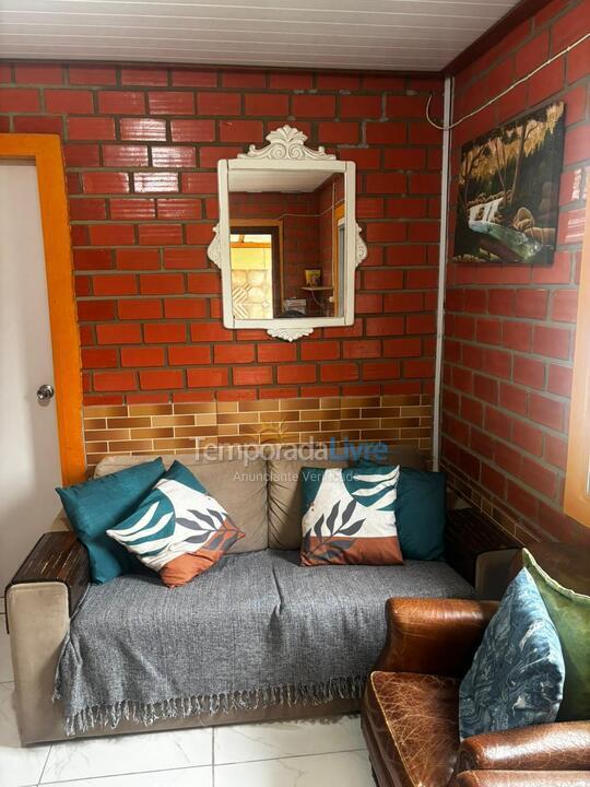 Casa para aluguel de temporada em Florianópolis (Cachoeira do Bom Jesus)