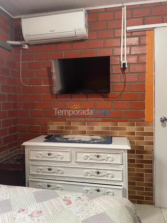 Casa para aluguel de temporada em Florianópolis (Cachoeira do Bom Jesus)