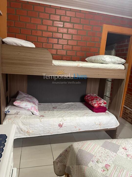 Casa para aluguel de temporada em Florianópolis (Cachoeira do Bom Jesus)