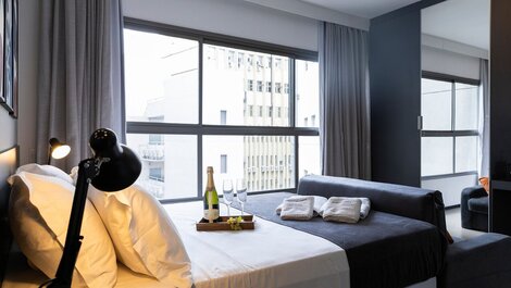 Apartamento moderno con aire acondicionado y gimnasio abierto las 24 horas en el centro de São Paulo.