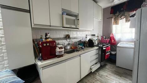 Apartamento cerca de la playa y Sesc Bertioga