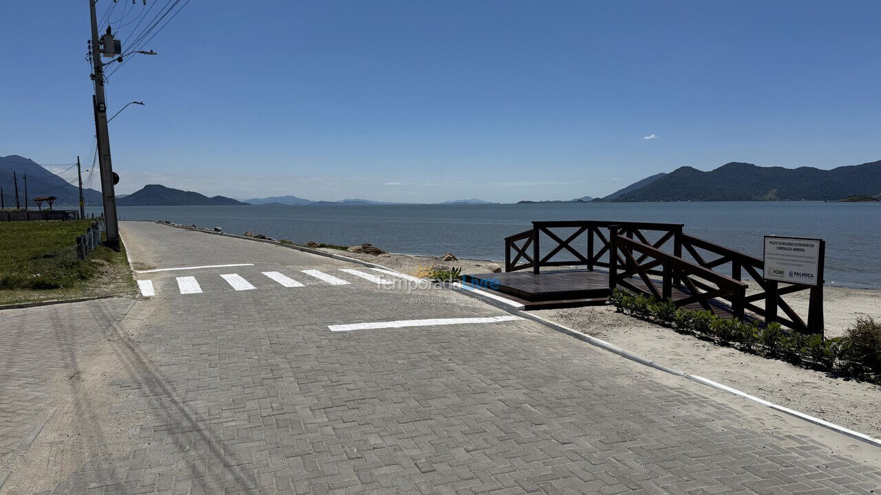 Casa para alquiler de vacaciones em Palhoça (Praia do Sonho)