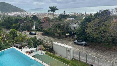 Hermosa casa con vista al mar en medio de la Mata Atlántica