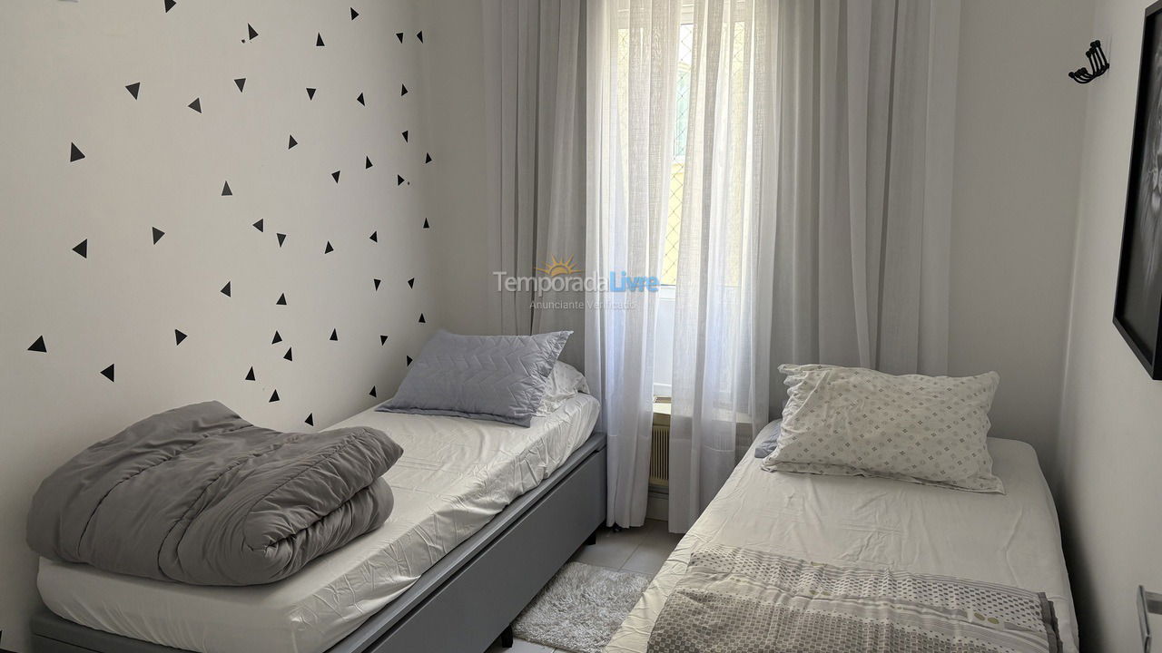 Apartment for vacation rental in Itapema (Meia Praia)