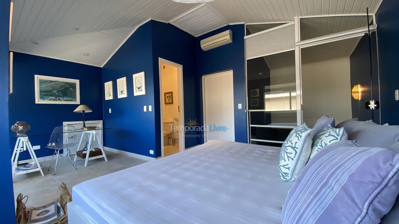Casa para aluguel de temporada em São Sebastião (Praia da Baleia)
