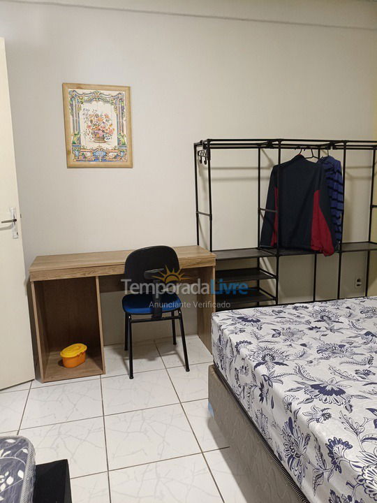 Casa para aluguel de temporada em Bombinhas (Praia de Bombas)