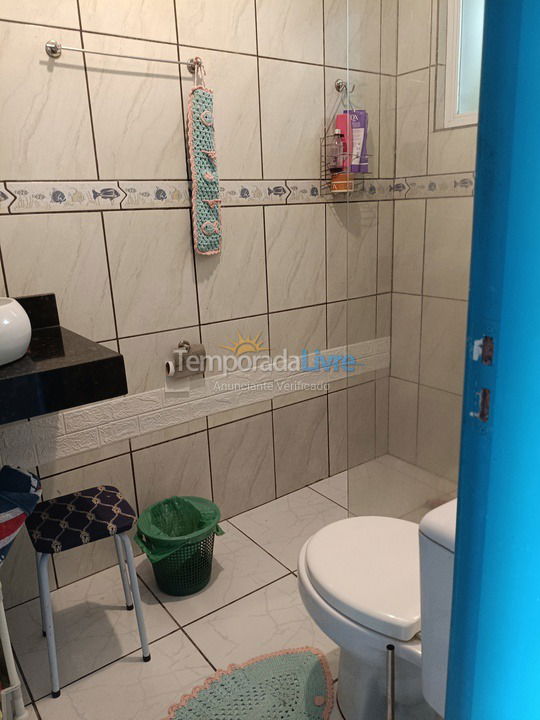 Casa para aluguel de temporada em Bombinhas (Praia de Bombas)