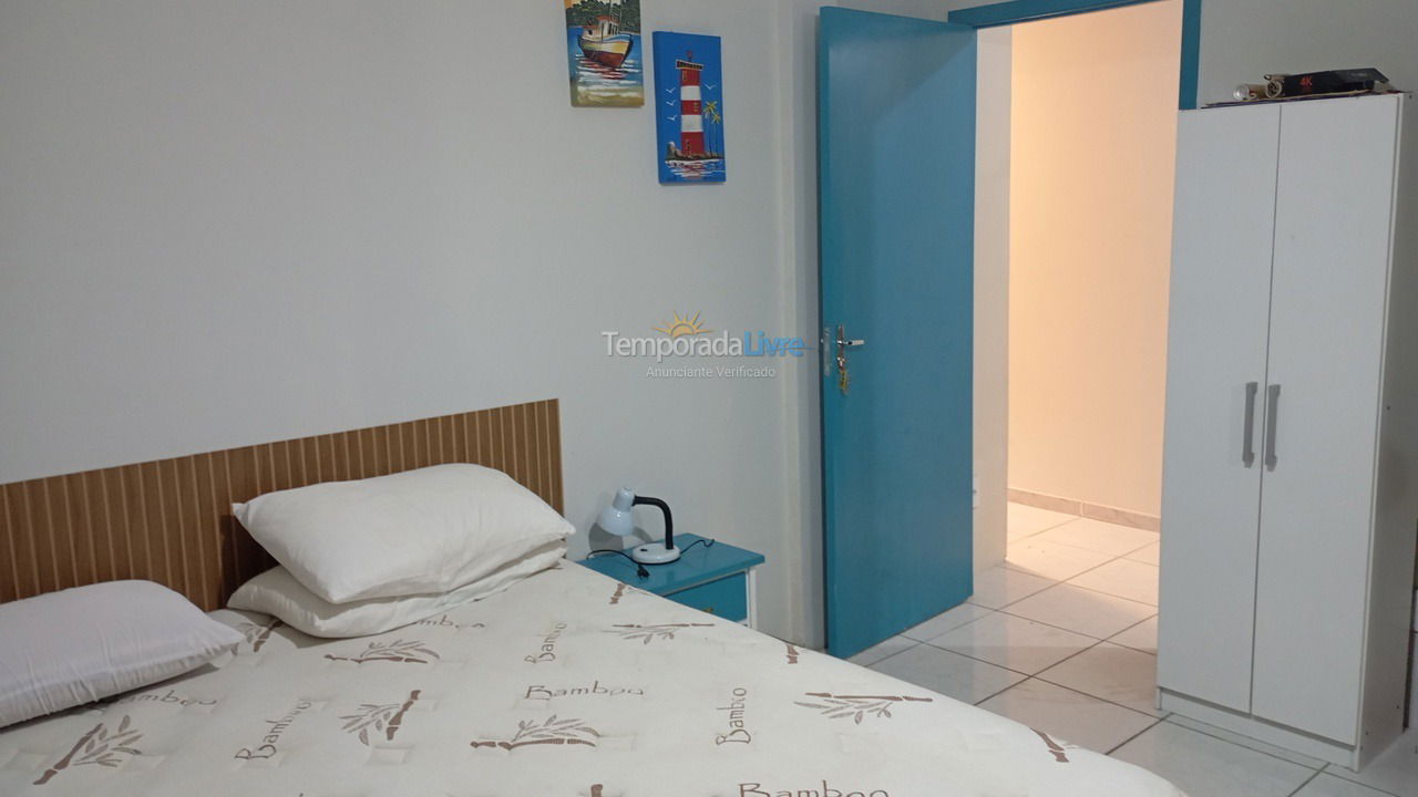 Casa para aluguel de temporada em Bombinhas (Praia de Bombas)