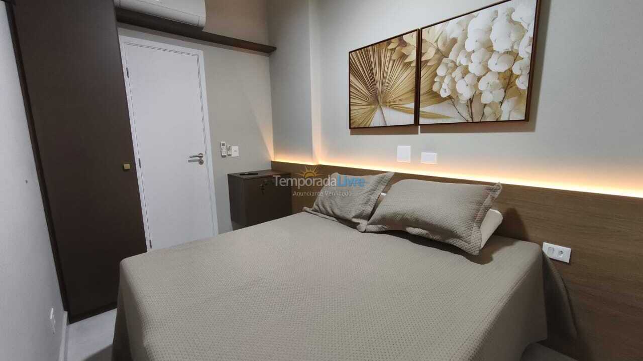 Apartamento para aluguel de temporada em Ubatuba (Praia Grande)