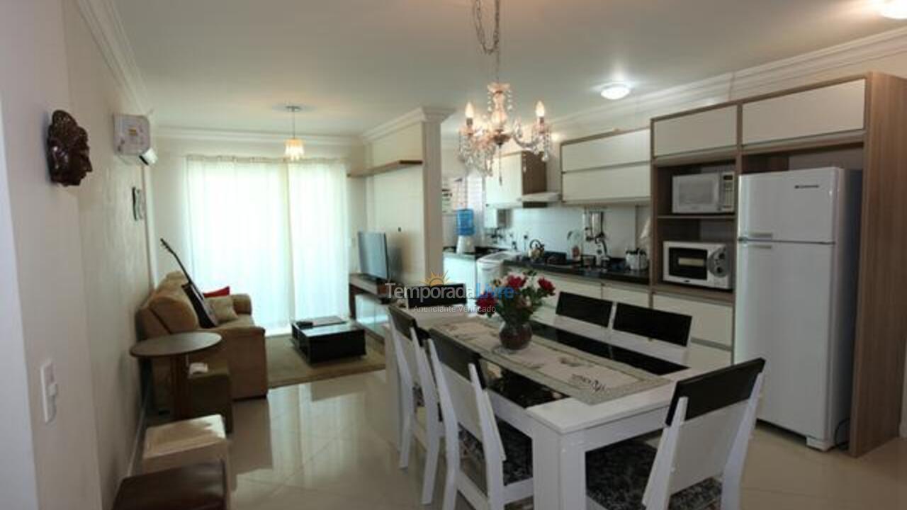 Apartamento para aluguel de temporada em Bombinhas (Canto Grande)