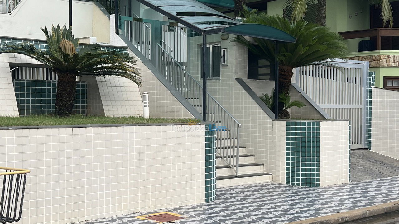 Apartamento para aluguel de temporada em Mongaguá (Centro)