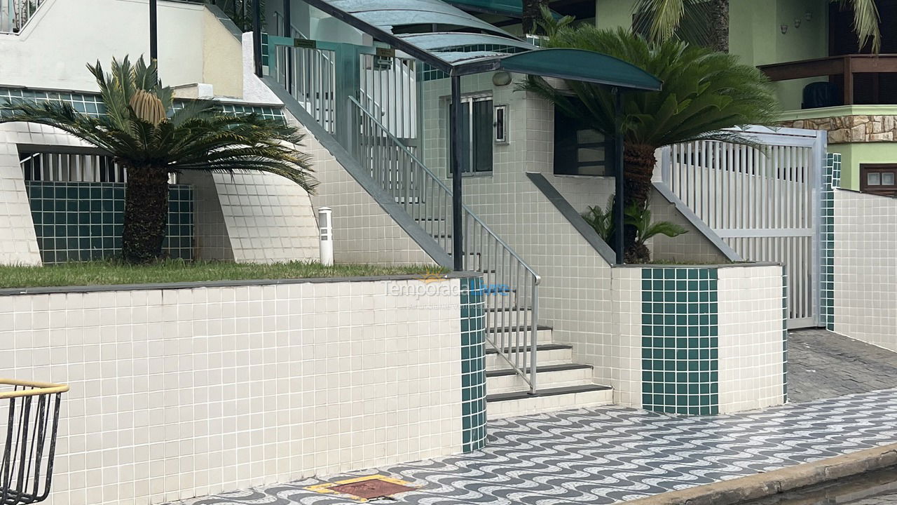 Apartamento para aluguel de temporada em Mongaguá (Centro)