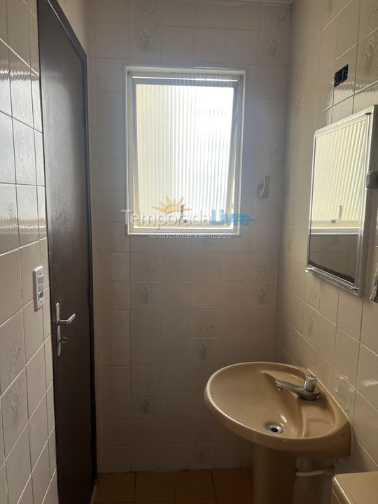 Apartamento para aluguel de temporada em Mongaguá (Centro)